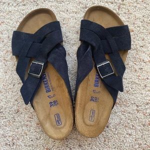 size 8 brand new birkenstocks!!